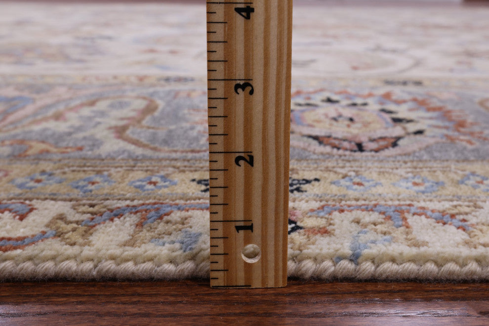 8' 1" X 9' 9" Persian Tabriz Hand Knotted Wool Rug Q9027