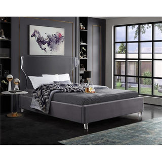 Maklaine Modern Fabric 50'H x 59.5'W x 81'D Gray Velvet Full Bed