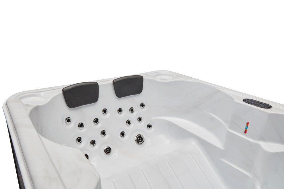 Luxury Spas Regal 4 Person Hot Tub with Ozonator