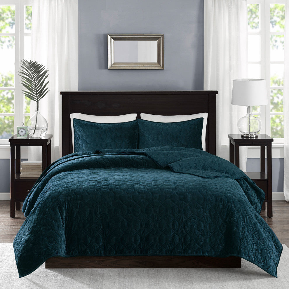 Madison Park Harper 3 Piece Velvet Quilt Set, Teal