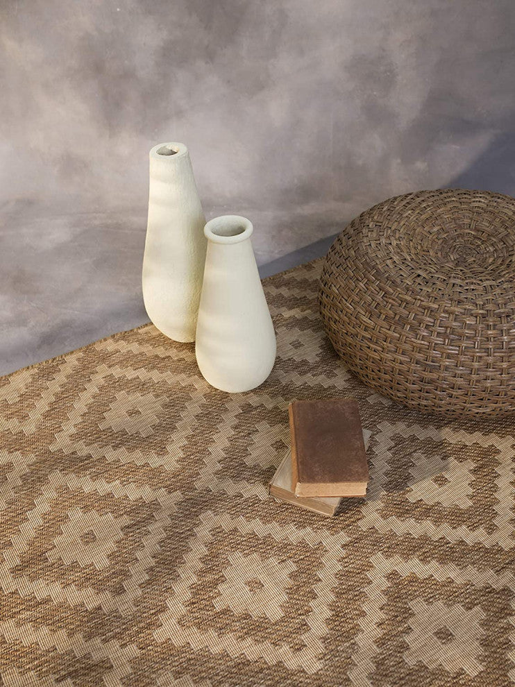 Outdoor Collection Accent Diamond Rug - Moroccan Rug, Neutral, 7'10"x10'