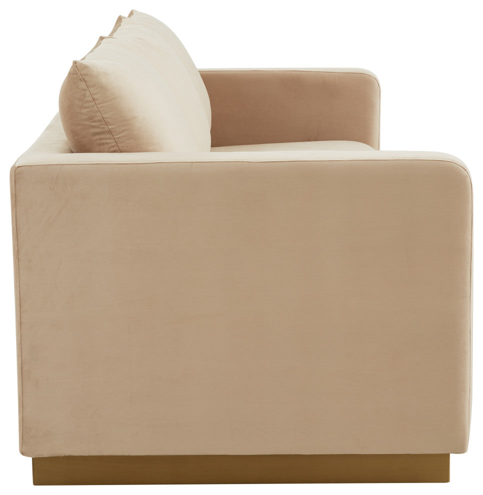 LeisureMod Nervo Modern Velvet Sofa With Gold Base, Beige