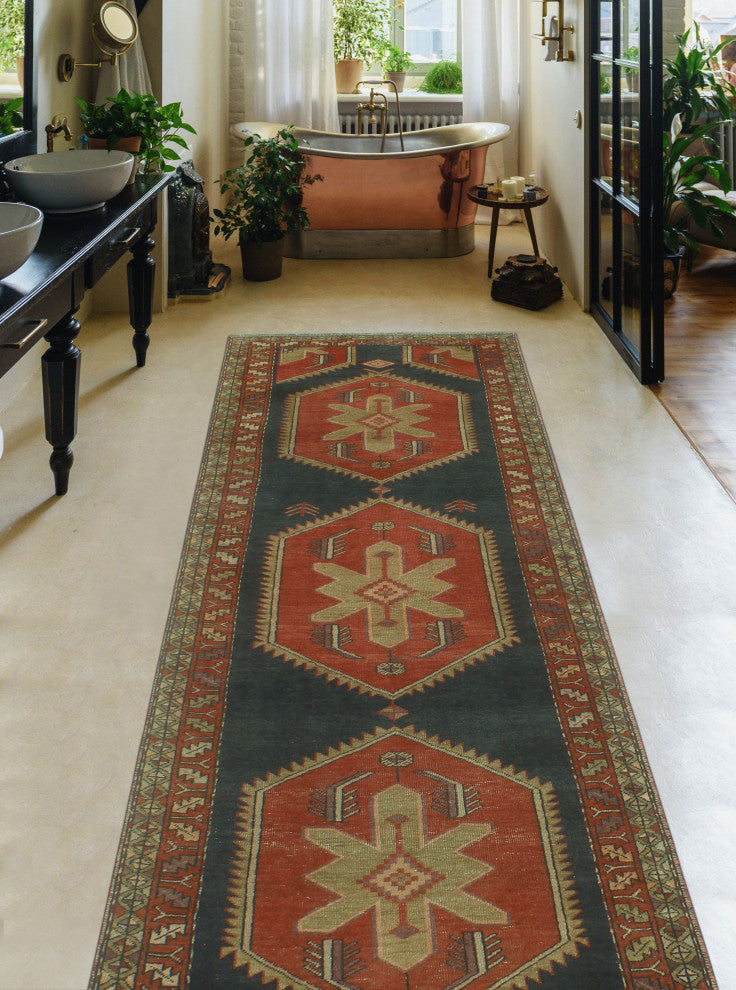 Semi-Antique Ashraf Navy/Rust Runner, 3'2x9'8