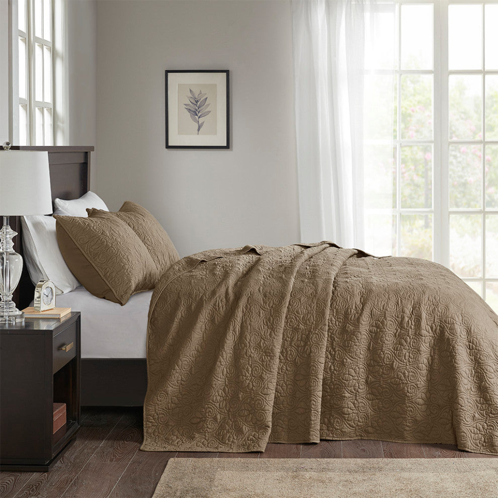 Madison Park Quebec Reversible Bedspread Set, Mocha
