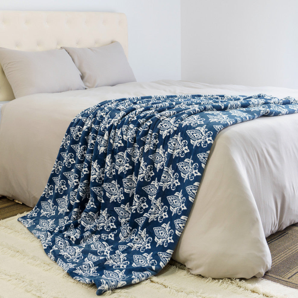 Hennessy Throw Blanket, Majolica Blue