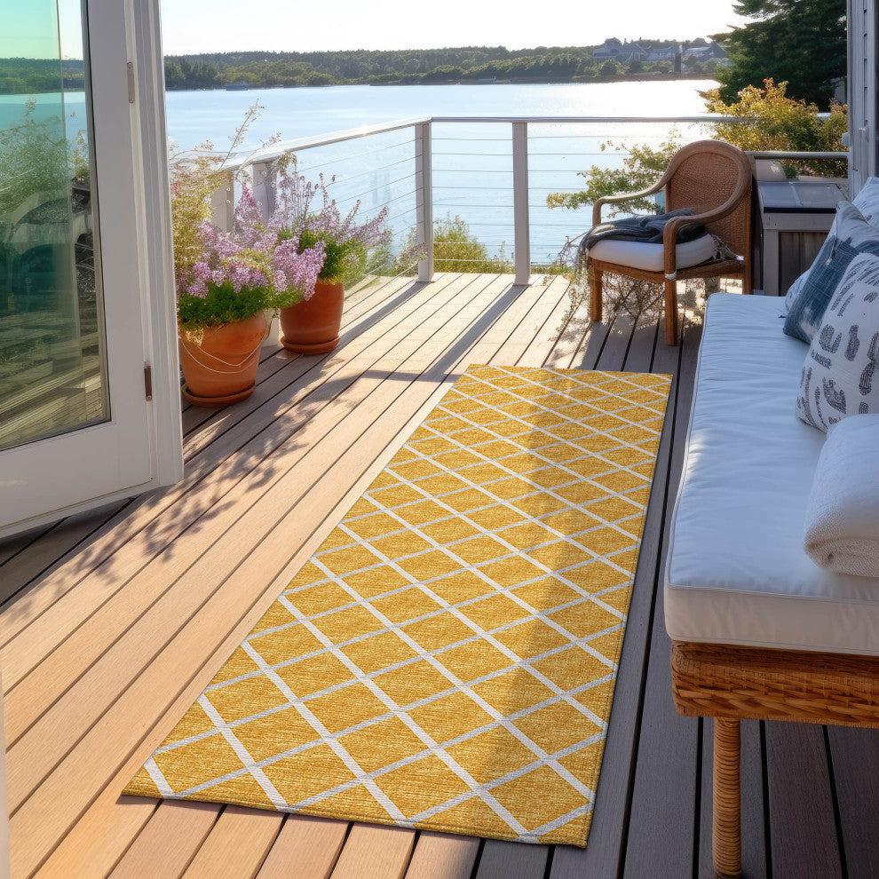 Indoor/Outdoor York YO1 Gold Machine Washable 2'3" x 7'6" Rug