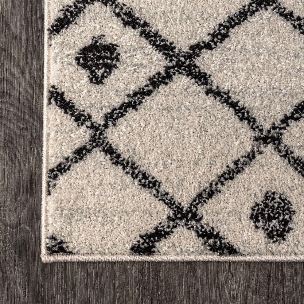 Aksil Moroccan Beni Souk Area Rug, Cream/Black, 5 X 8