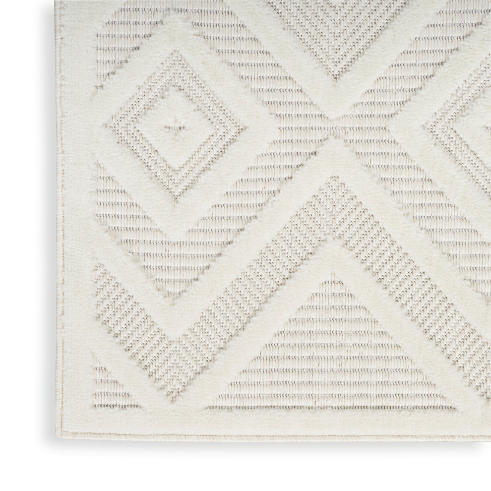 Nourison Versatile 2' x 4' Ivory/White Modern Area Rug