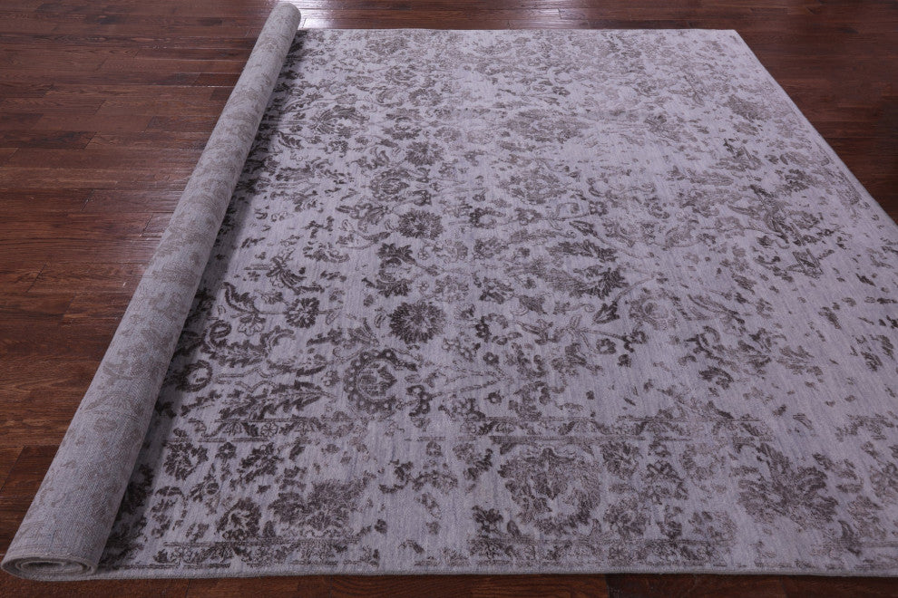8' 10" X 11' 9" Wool & Silk Handmade Persian Rug - Q15799