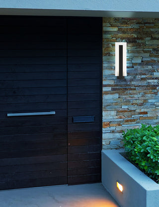 Carta 1-Light 17.75" Sconce, Black