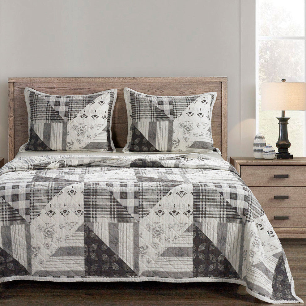 Patchwork Prairie Reversible Quilt Set, 3 Piece, King