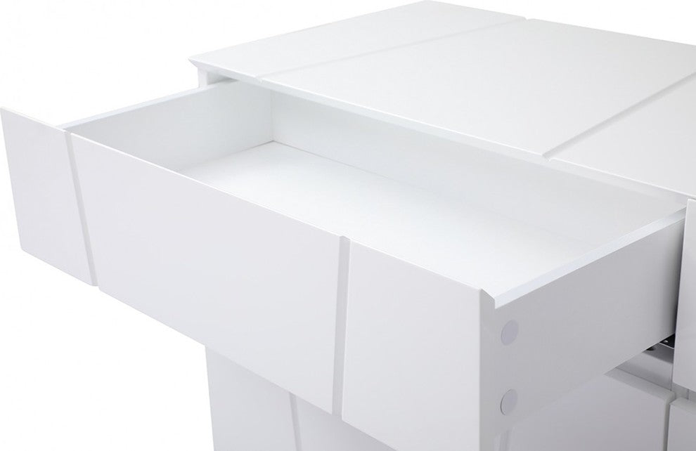 Modrest Chrysler Modern White Dresser