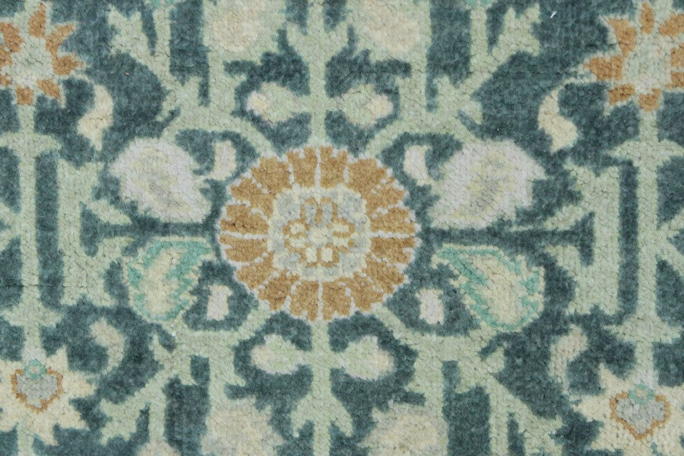 Peshawar Dilya Green/Rust Rug, 8'x9'5"