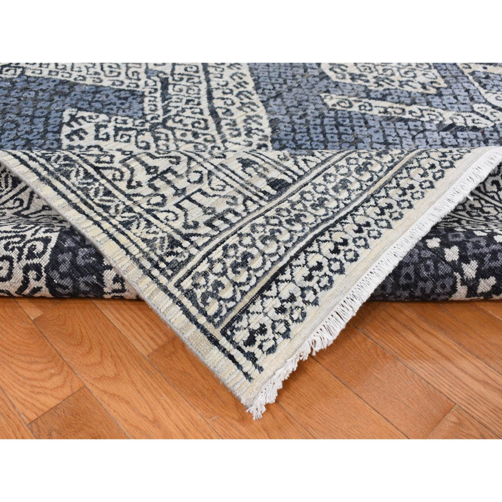 White Hand Knotted Tone on Tone Silk Small Repetitive Design Rug 9'x12'3"