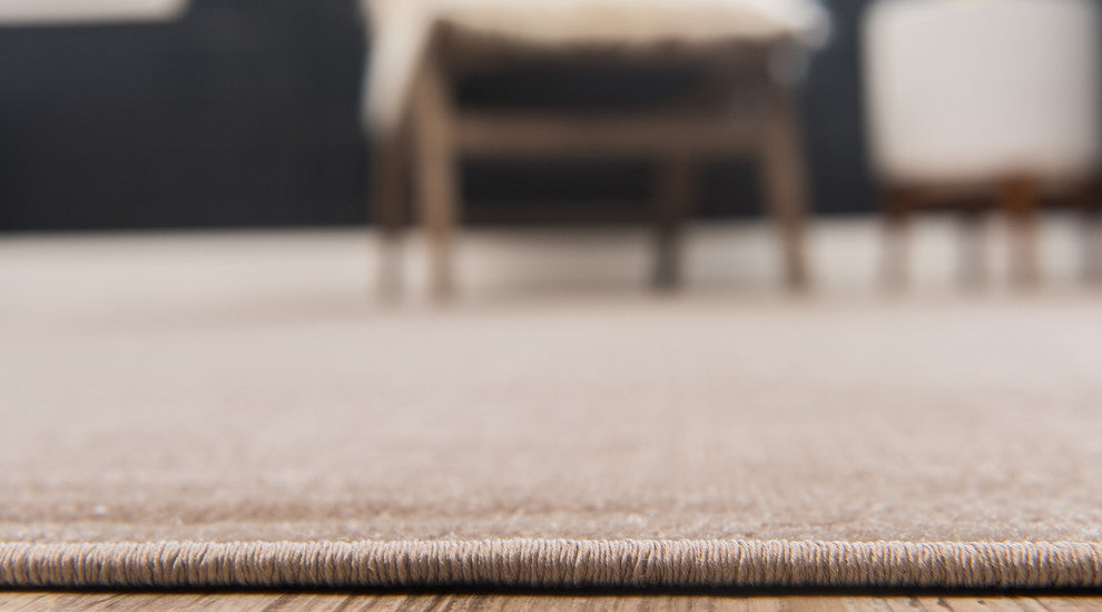 Unique Loom Light Brown Solid Williamsburg 4' 0 x 6' 0 Area Rug