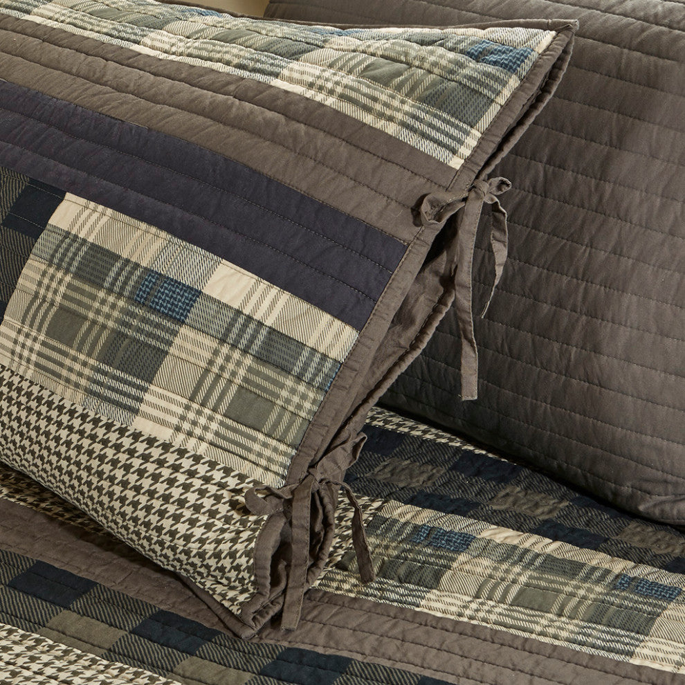 Woolrich Winter Plains Cabin Plaid Coverlet Daybed Set, Tan