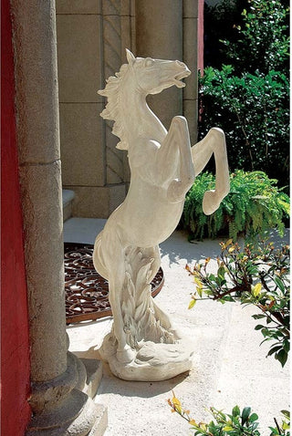 Majestic Mustang Statue