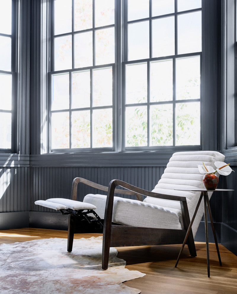 Harland Modern Cowhide Rug, Tan