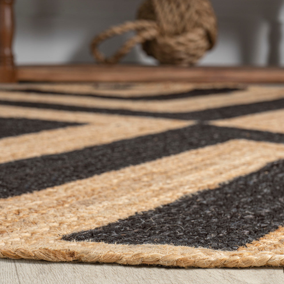 Piper Two-Tone Chevron Round Jute Round Area Rug, Black/Natural, 6' Round