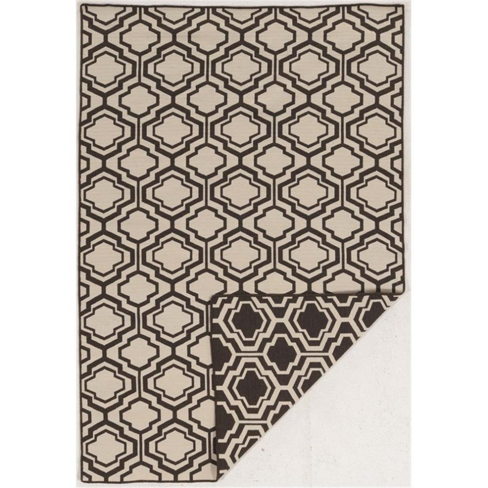 Linon Salonika Quatrefoil Reversible Woven Wool 5'x8' Rug in Brown