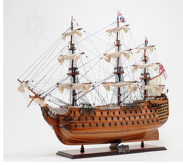 Hms Victory Large With Floor Display Case