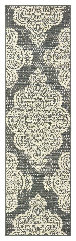 Martinique Overscale Medallion Grey/ Ivory Indoor/Outdoor Area Rug, 2'3"x7'6"