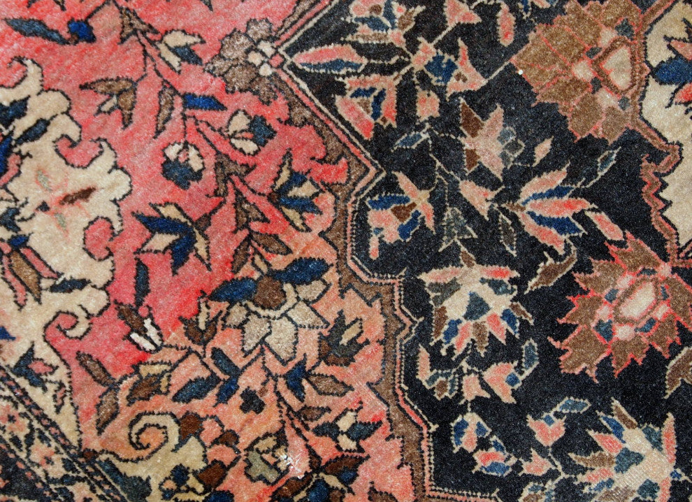 Handmade antique Persian Sarouk Farahan rug 4.1' x 6.3' (125cm x 192cm ) 1880s