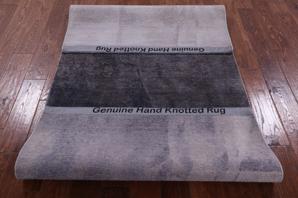 3' 7" X 7' 6" Modern Silk Hand Knotted Rug Q9090