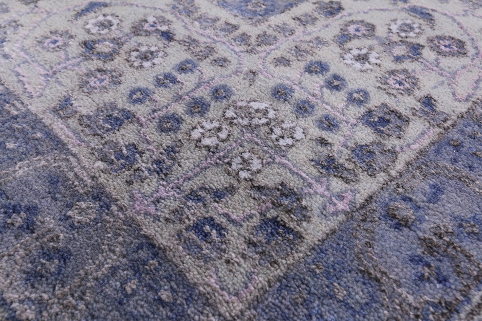 8' Square Persian Tabriz Wool and Silk Hand Knotted Rug Q12096