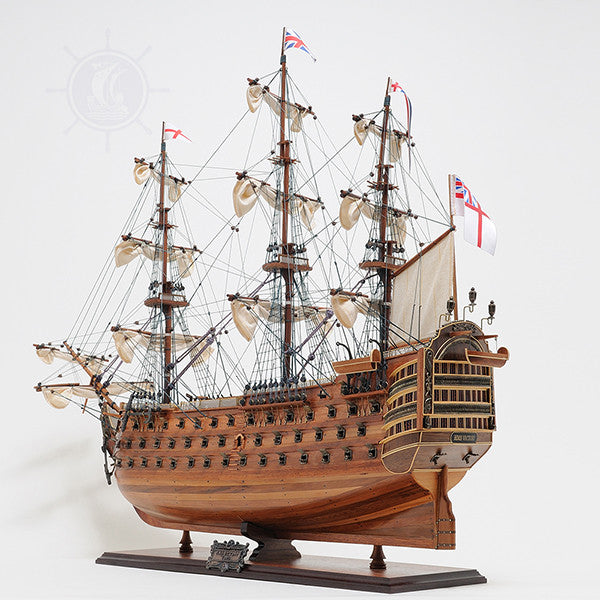 Hms Victory Large With Floor Display Case