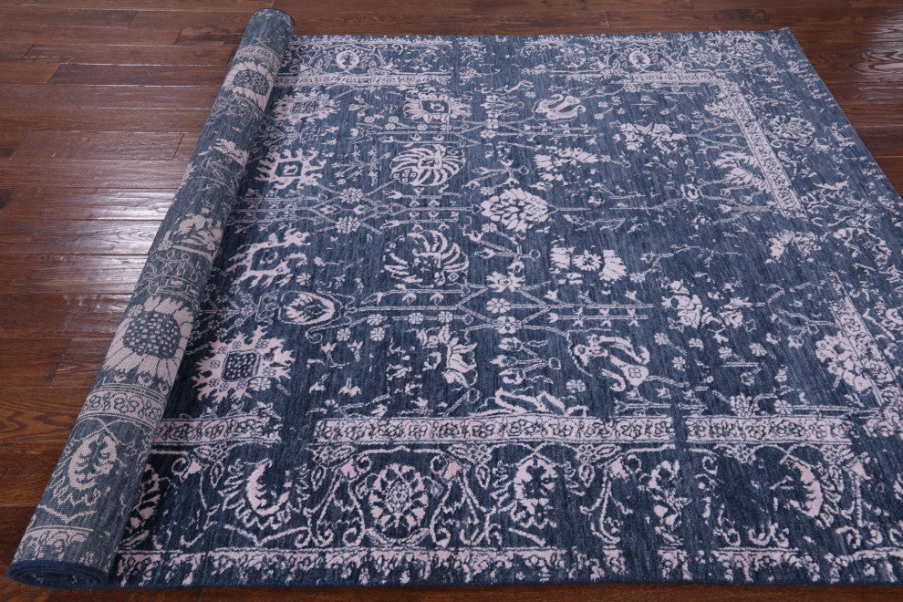 6' 2" X 9' 3" Persian Wool and Silk Hand-Knotted Rug Q6280