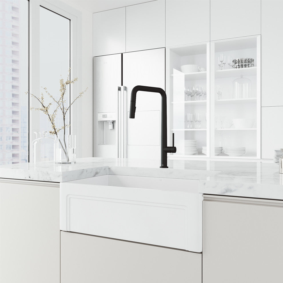 VIGO Parsons 18" H Single Handle Pull-Down Sprayer Kitchen Faucet, Matte Black, Without Extras
