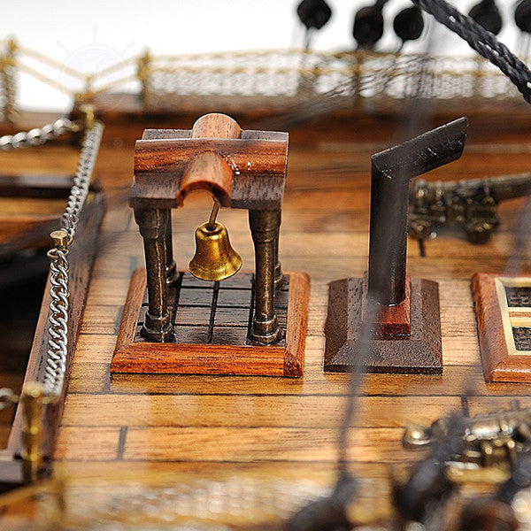 Hms Victory Large With Floor Display Case