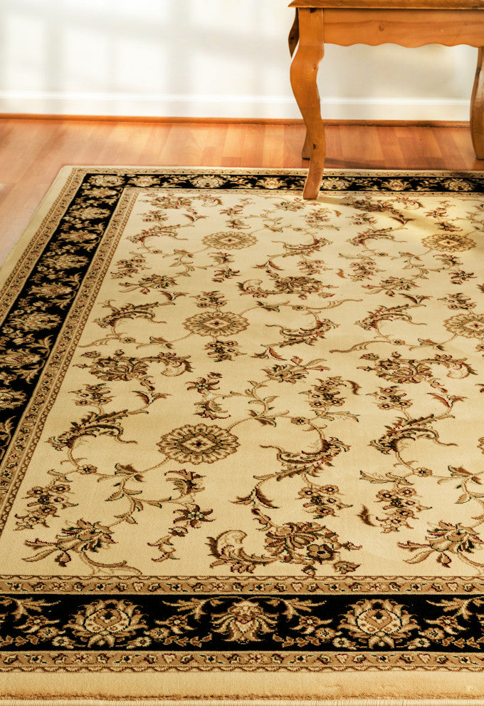 Legacy Ivory And Black Rug, 5'3"x7'7"