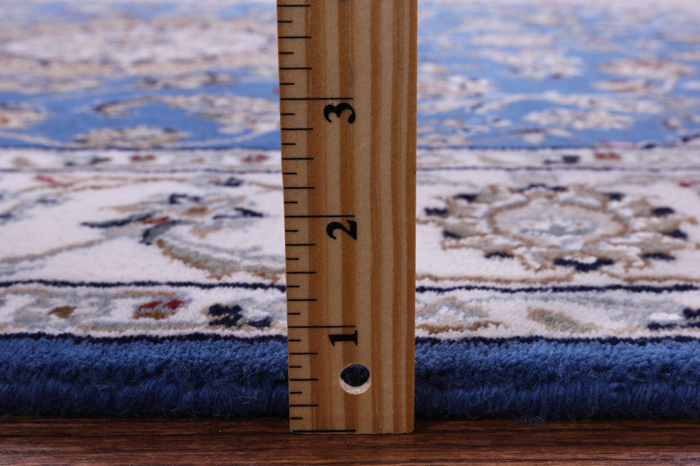 Persian Nain Wool and Silk Handmade Rug 4' 3" X 6' 1" Q11649