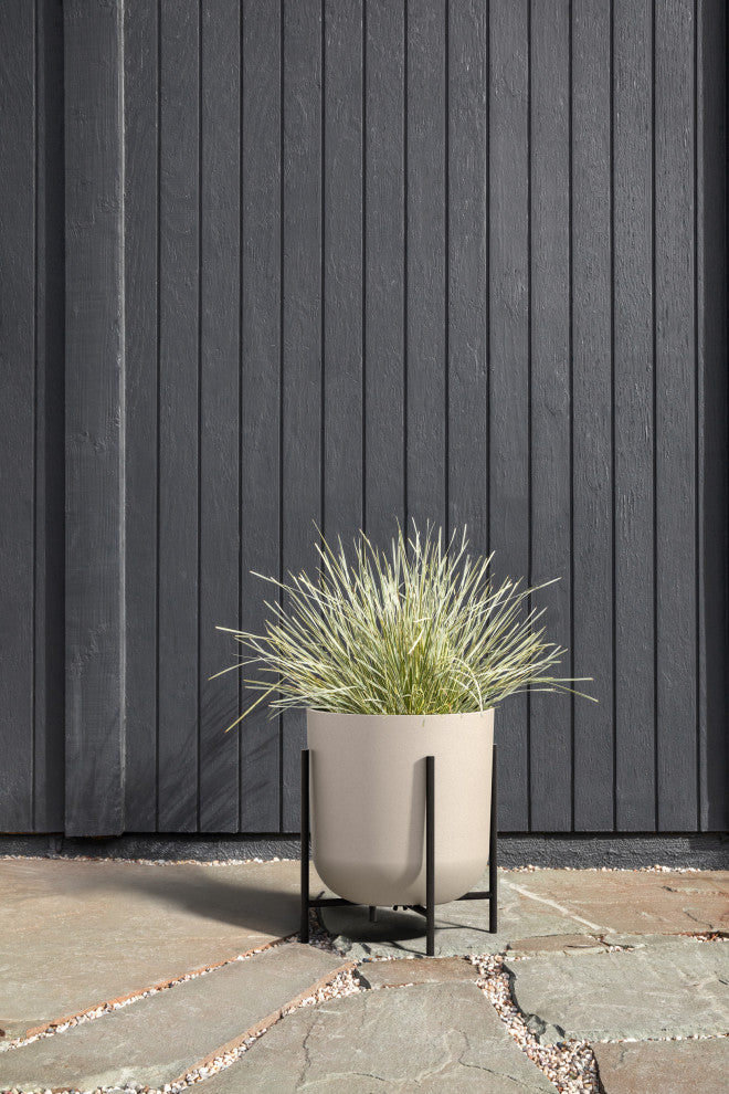 Veradek Mason Series Raised Kona 15" Planter With Stand 2 Pack Sand