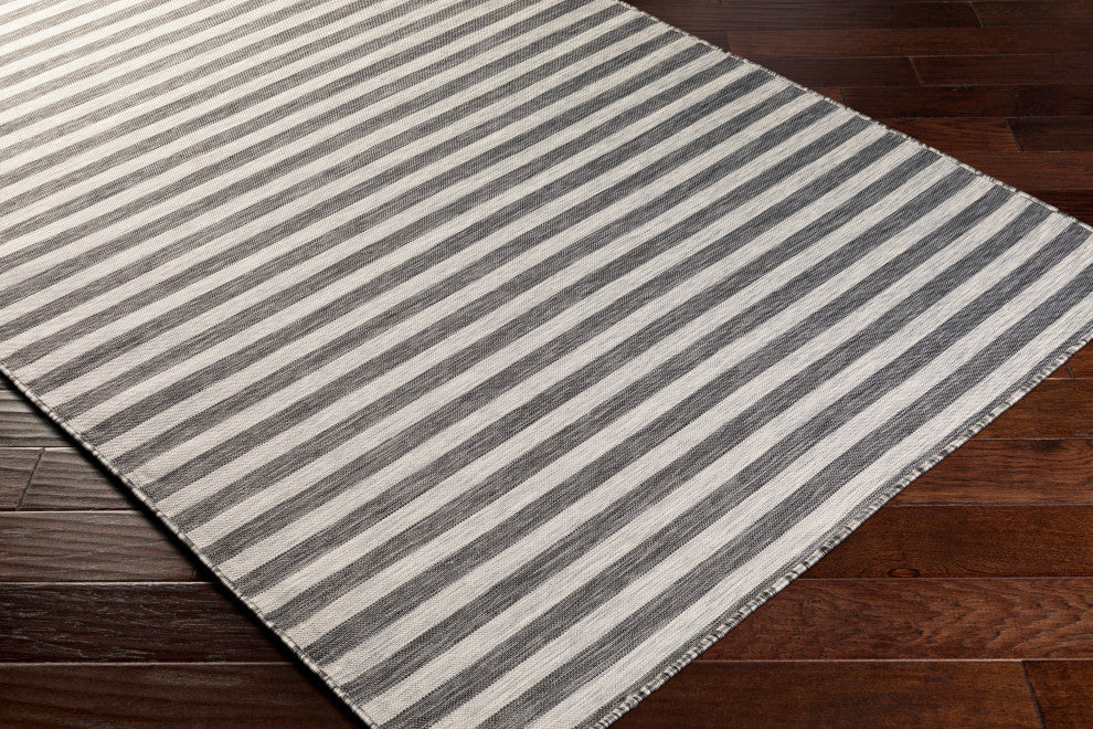 Pasadena Indoor/Outdoor Area Rug, Medium Gray, 4'3" X 5'11"