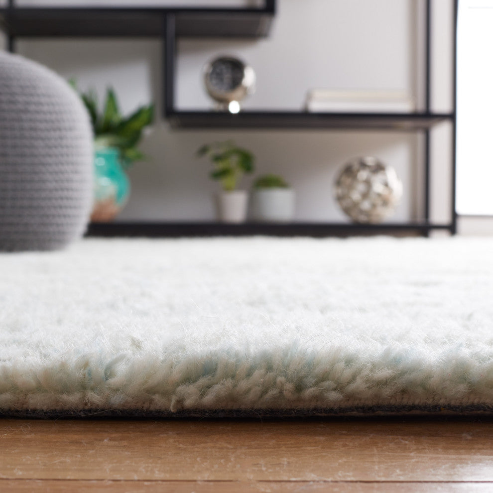 Safavieh Casablanca Collection CSB702M Rug, Light Blue, 5' x 8'