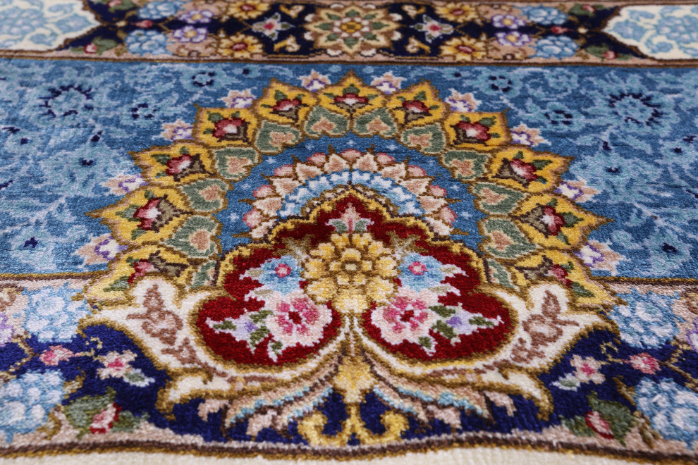 4' 0" X 6' 0'' Persian 100% Silk High End Hand Knotted Rug Q4823