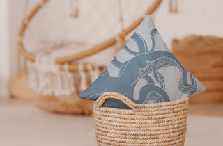 18x18" Greek Key Patterned Nautical Decorative Indoor Pillow, Mauve