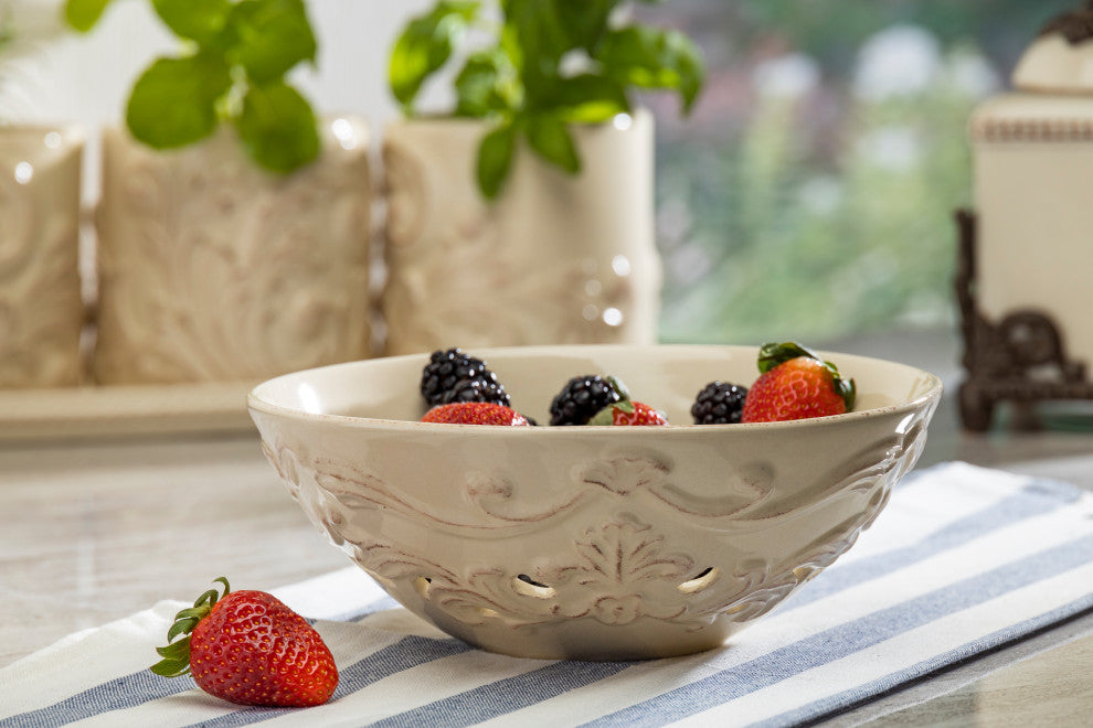 GG Collection Acanthus Stoneware Berry Bowl
