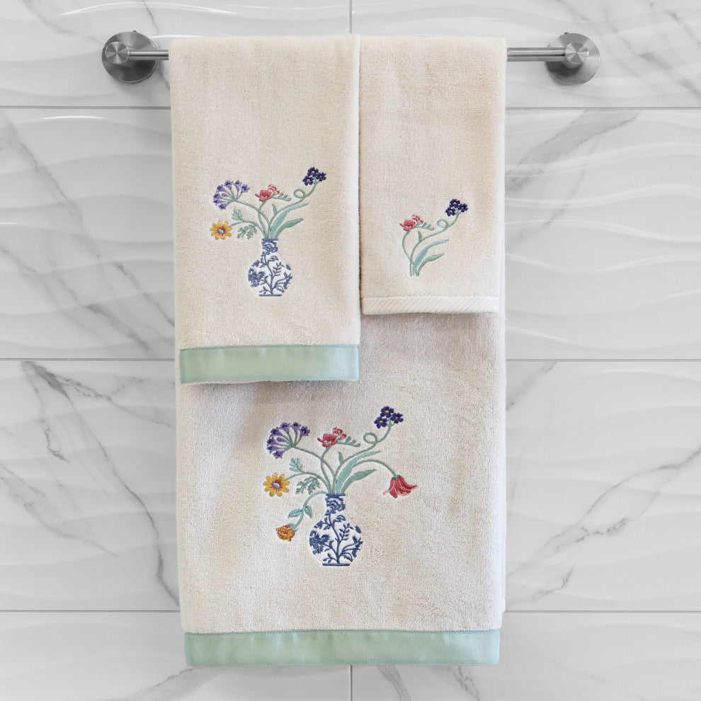 Linum Home Textiles 100% Turkish Cotton STELLA 2PC Emb Fingertip Towel Set