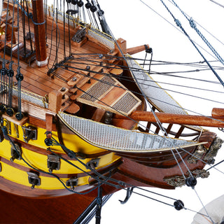 Hms Victory Painted Museum-quality Fully Assembled Wooden Model Ship