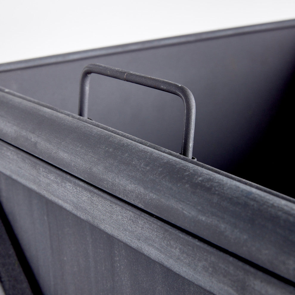 Terrazza Outdoor Planter, Large