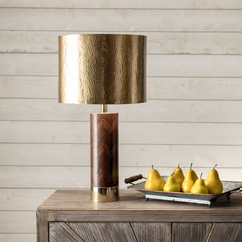 Nuloom Aria Chevron Wood and Iron Aluminium Shade Table Lamp, 26"