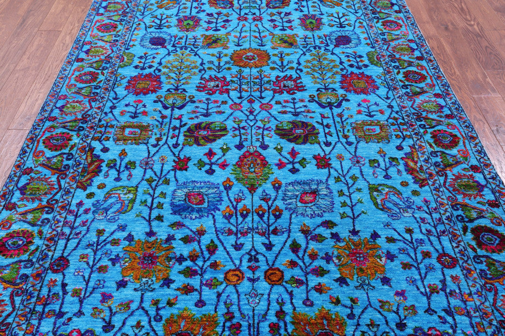 Persian Hand Knotted Wool & Silk Rug 6' 2" X 9' 2" - Q15792