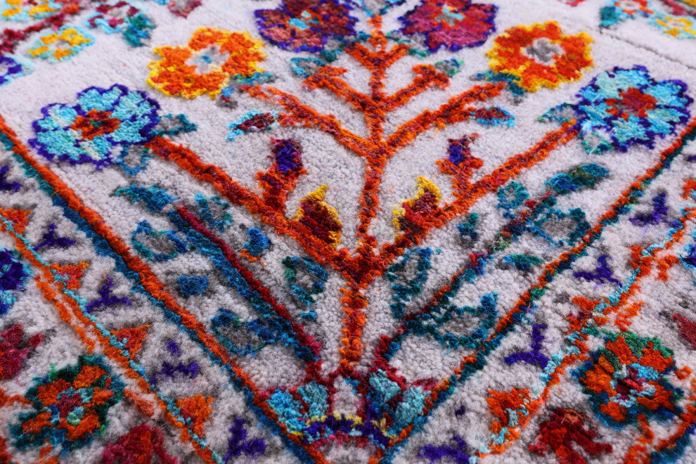 8' 1" X 10' 1" Persian Wool & Silk Handmade Rug - Q15791