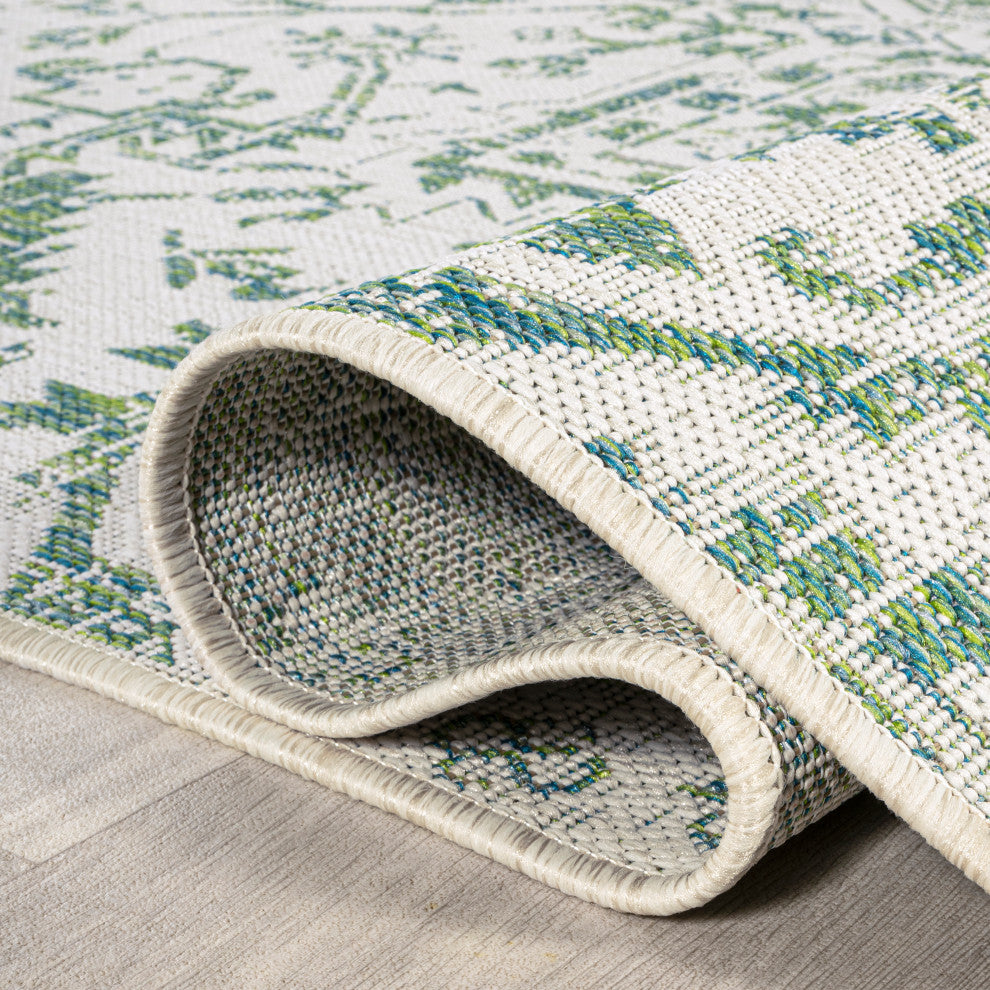 Estrella Bohemian Medallion Textured Weave Indoor/Outdoor, Green/Cream, 2 X 10