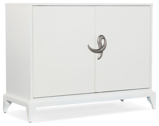 White background with full front view of the product; clean on-white presentation suitable for an alternate white-full image.