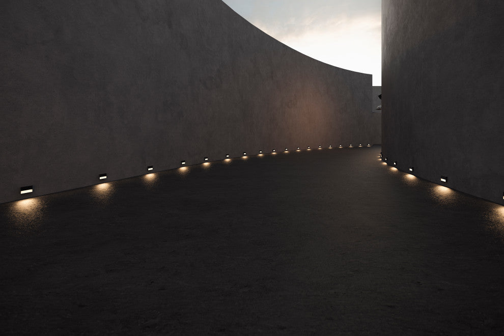 Piazza Outdoor Wall Sconce